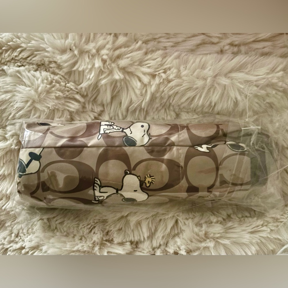 Coach NEW Coach X Peanuts Snoopy Print Brown Multi UV Protection Mini Umbrella - Picture 12 of 16